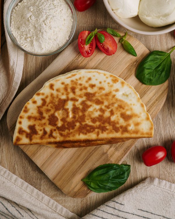 Romagna free Crescione – POMODORO, MOZZARELLA – FRIGO