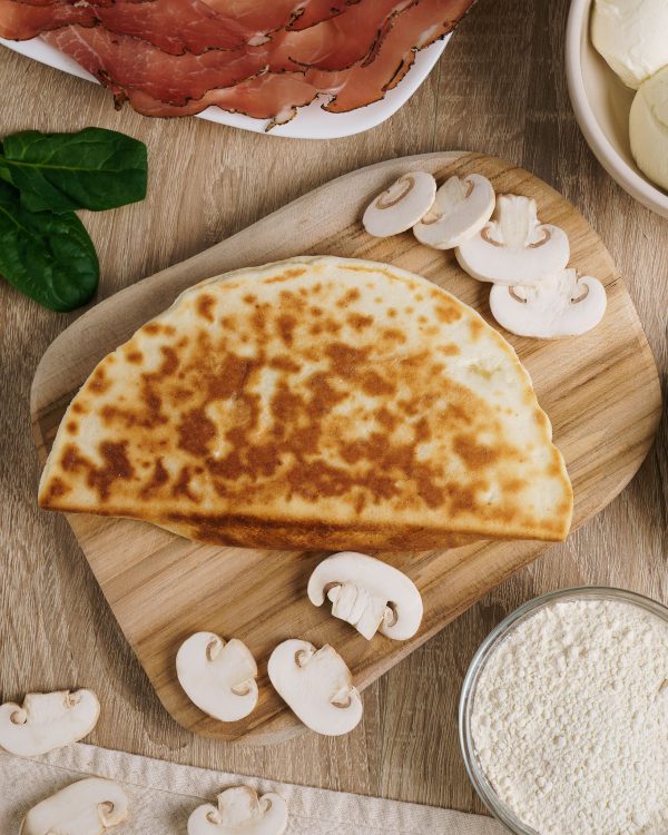 Romagna free Crescione – PORCINI, SPECK, MOZZARELLA – FRIGO